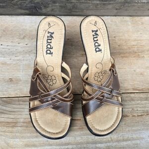 Mudd NEW!! Piney Vintage Y2k 90's, Brown Strappy Heeled Sandal. WMS 8.5M